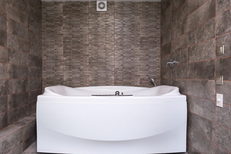 Modern bathroom wall tiles and high-end fixtures